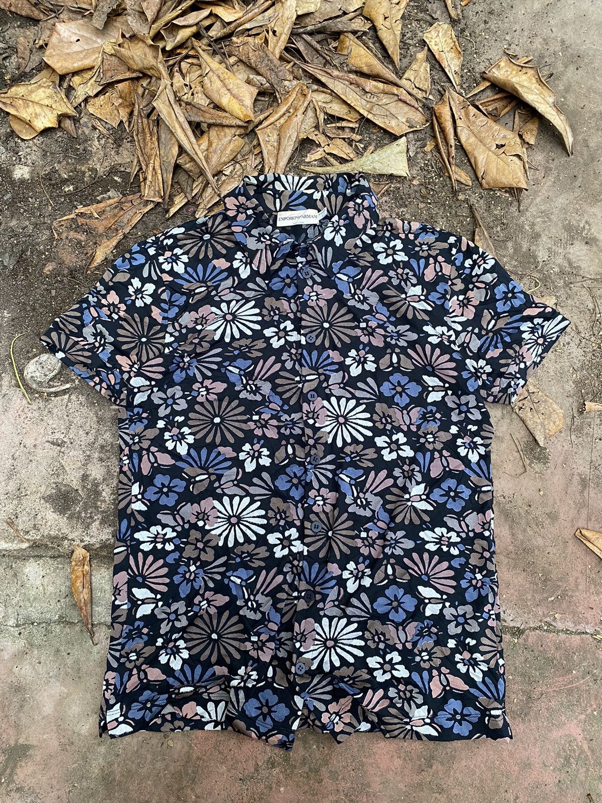 Emporio Armani Vintage emporio armani button down floral polo Size US M / EU 48-50 / 2 - 1 Thumbnail