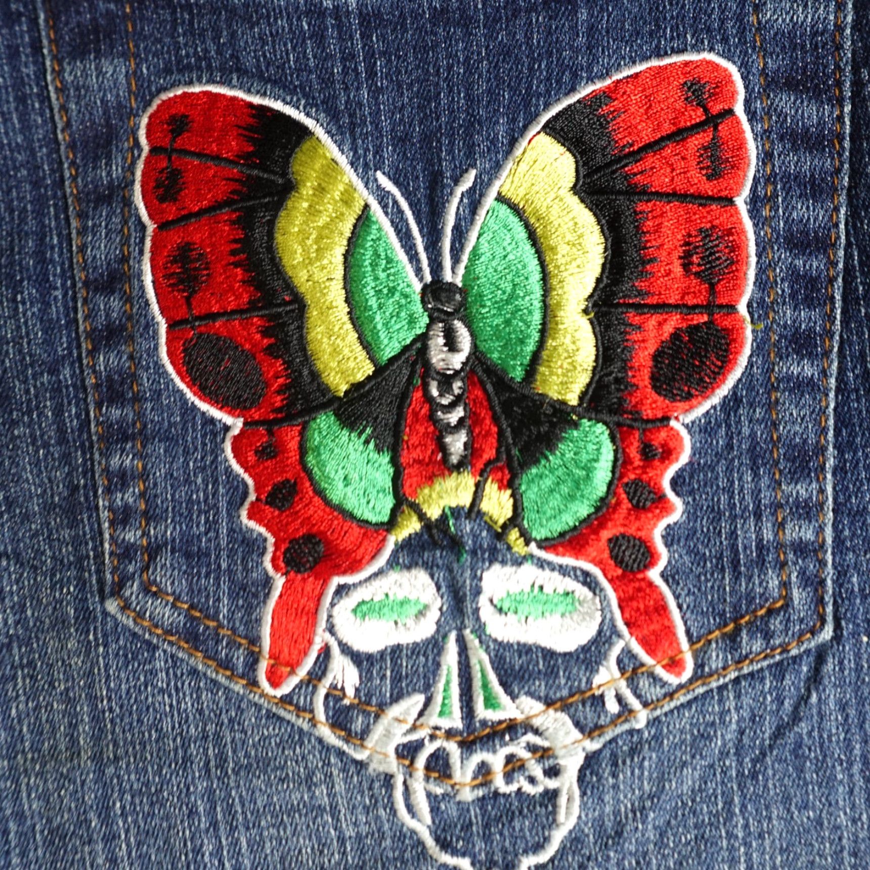Ed Hardy Ed Hardy Womens Jeans 13/14 Blue Embroidered Flare Denim 5-Pocket Regular Shirt Womens Jeans Flared 90s Style (no) Size 36" / US 14 / IT 50 - 3 Thumbnail