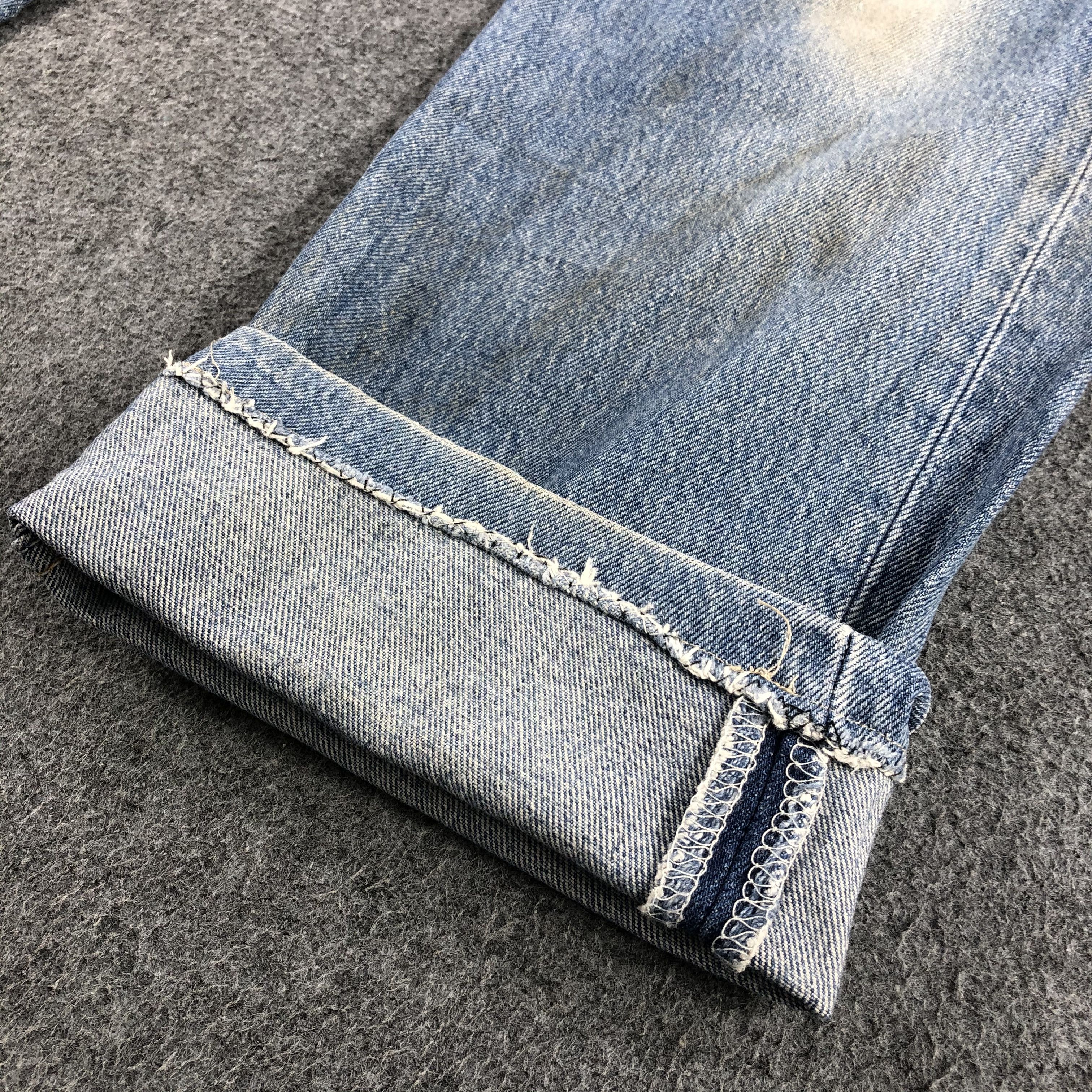 Levi's Vintage 90s Dirty Light Wash Levis 501 Jeans-JM926 Size US 31 - 7 Thumbnail