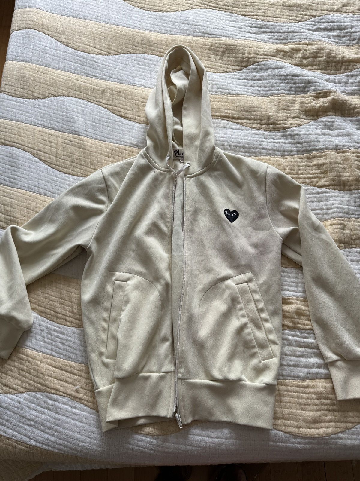 トップス COMME des GARCONS PLAY Zip Up Hoodie Comme Des Garcons Play Zip Up Hoodie | Grailed