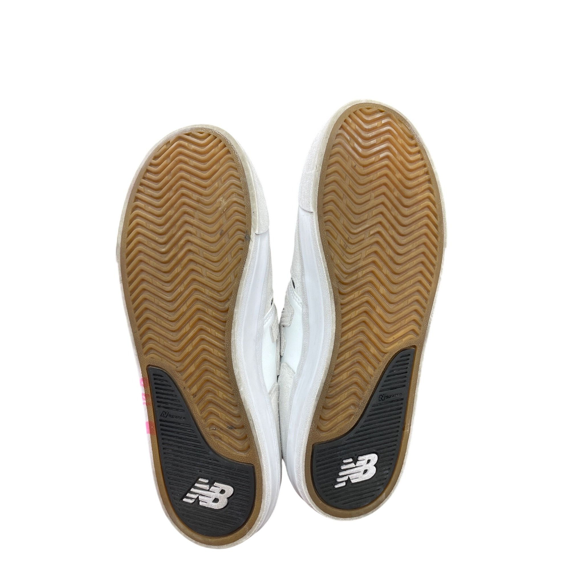 New Balance New Balance Mens NM306CEL White Black retro Sneakers Size 8D Size US 8 / EU 41 - 5 Thumbnail