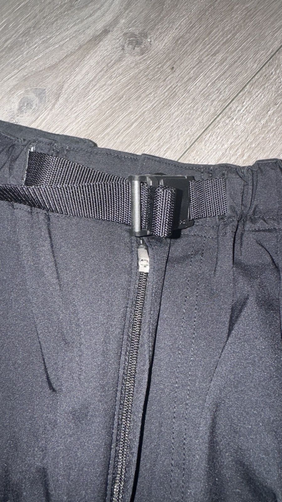 Comme des Garcons Homme Comme des Garcons Homme cropped black nylon pants Size M Size US 32 / EU 48 - 2 Thumbnail