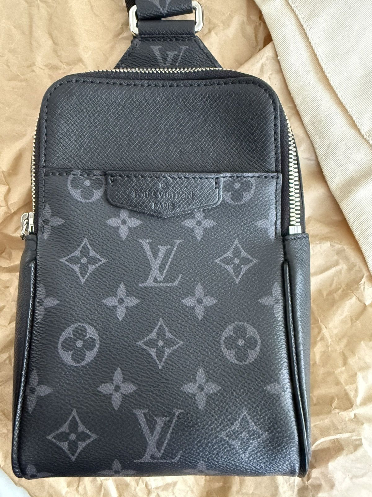 Louis Vuitton Louis Vuitton Outdoor Slingbag Taigarama Black M30741 Size ONE SIZE - 2 Thumbnail