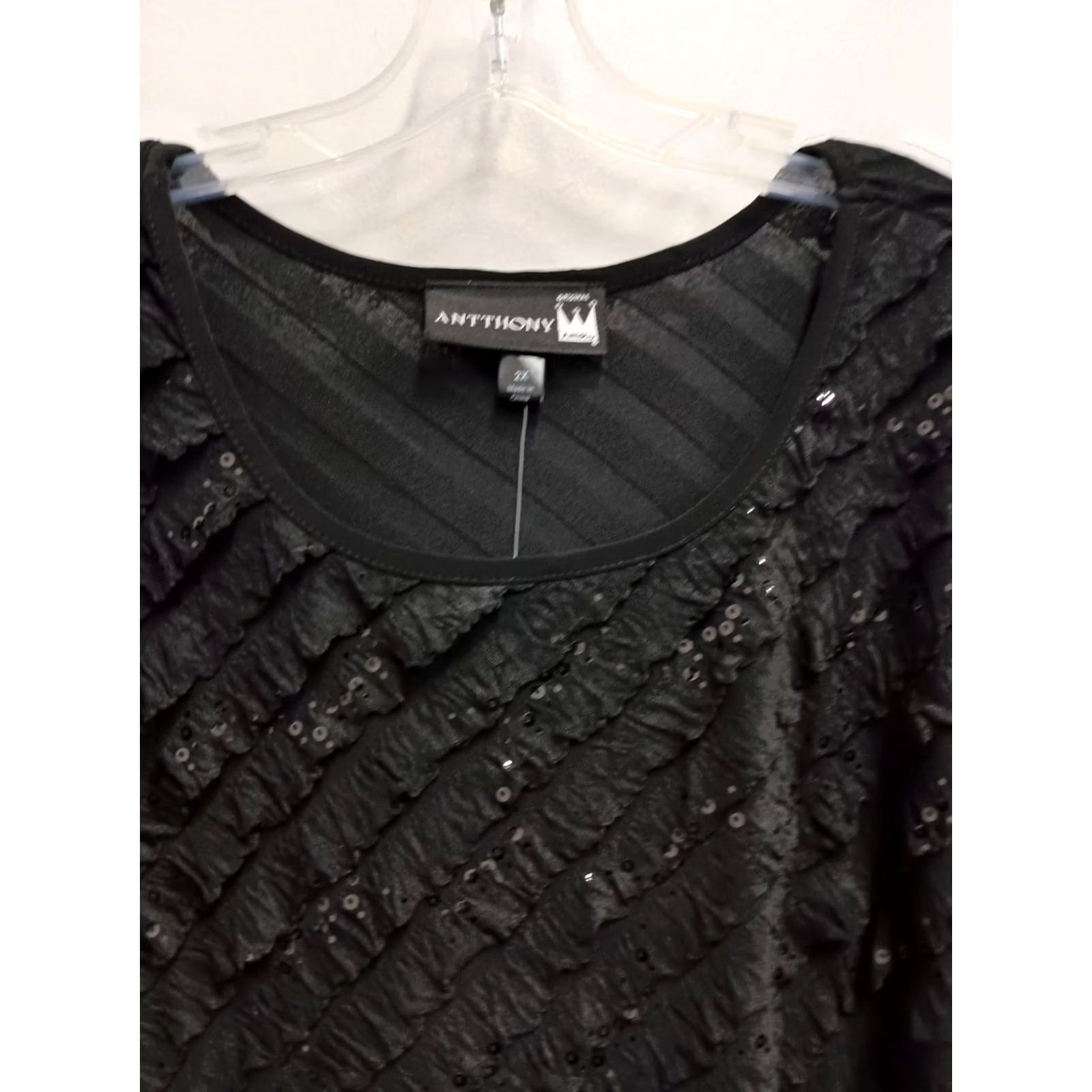 Vintage Antthony Tunic Top Womens 1X Black Ruffle Sequined Whimsygoth Holiday NWT Blouse Long Sleeve Pullover Knit Polyester Spandex Casual Sleeve Ladies Glam Size XL / US 12-14 / IT 48-50 - 2 Thumbnail