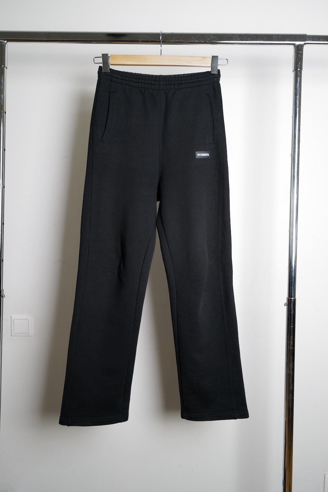 Vetements JERSEY TRACKPANTS Size US 30 / EU 46 - 1 Thumbnail
