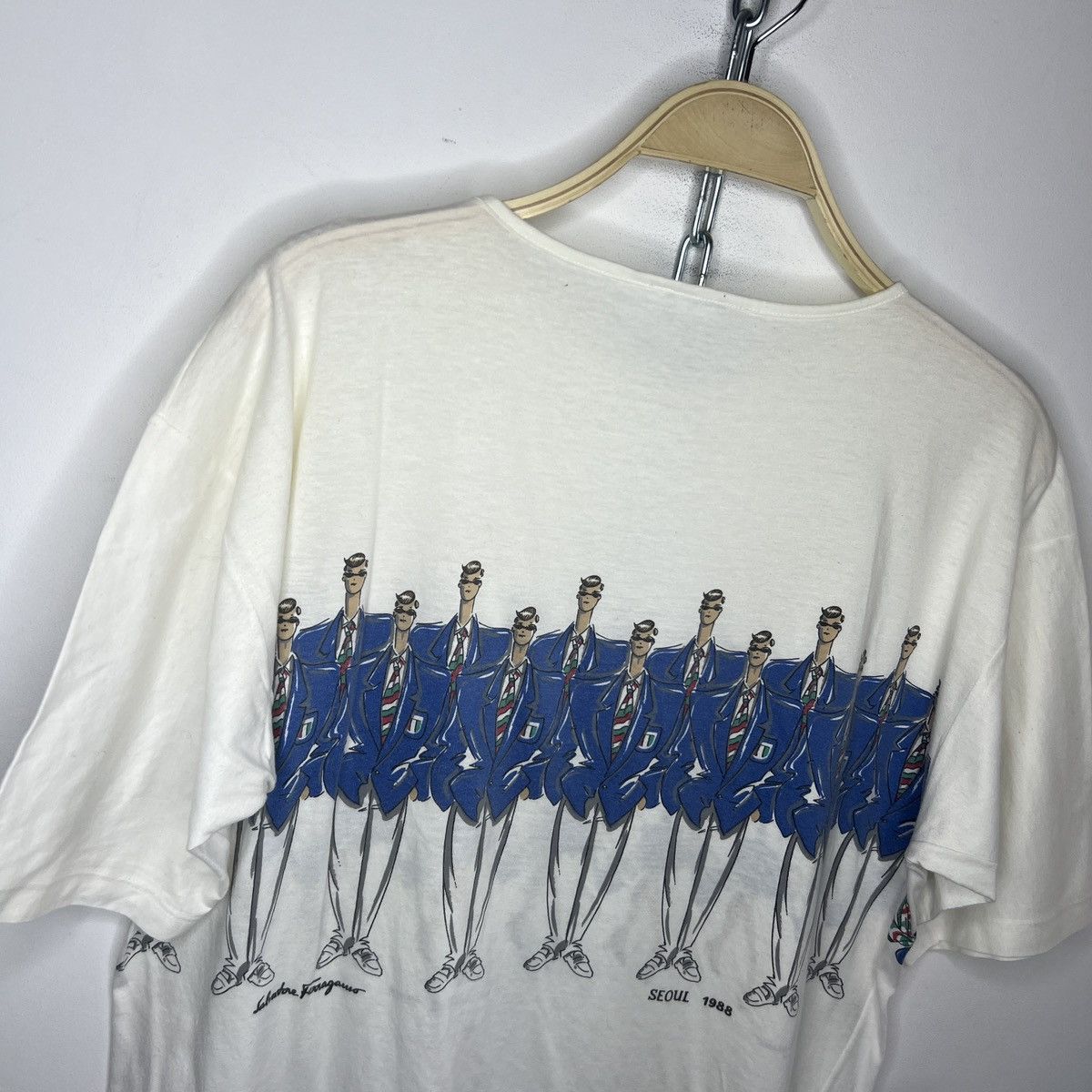 Salvatore Ferragamo × Vintage Vintage SALVATORE FERRAGAMO Seoul 1988 Print T-Shirt Tee Size US M / EU 48-50 / 2 - 9 Thumbnail