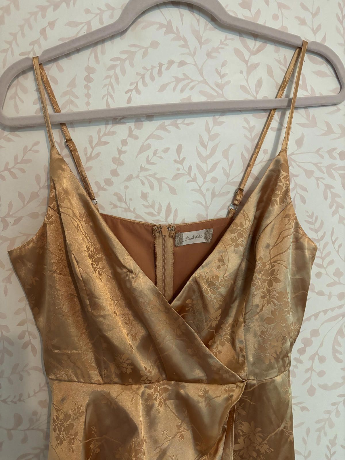 Designer Altar'd State Gold Floral Satin Ruffed Mini Dress L Size L / US 10 / IT 46 - 3 Thumbnail