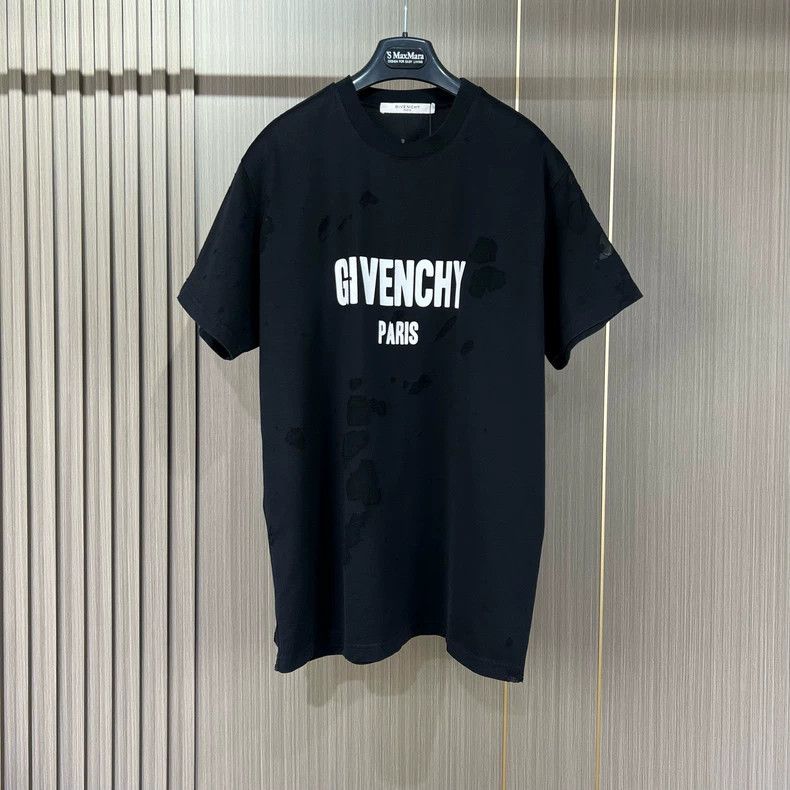 Givenchy Givenchy Short-sleeved T-shirt with distressed print lette Size US XXS / EU 40 - 1 Thumbnail