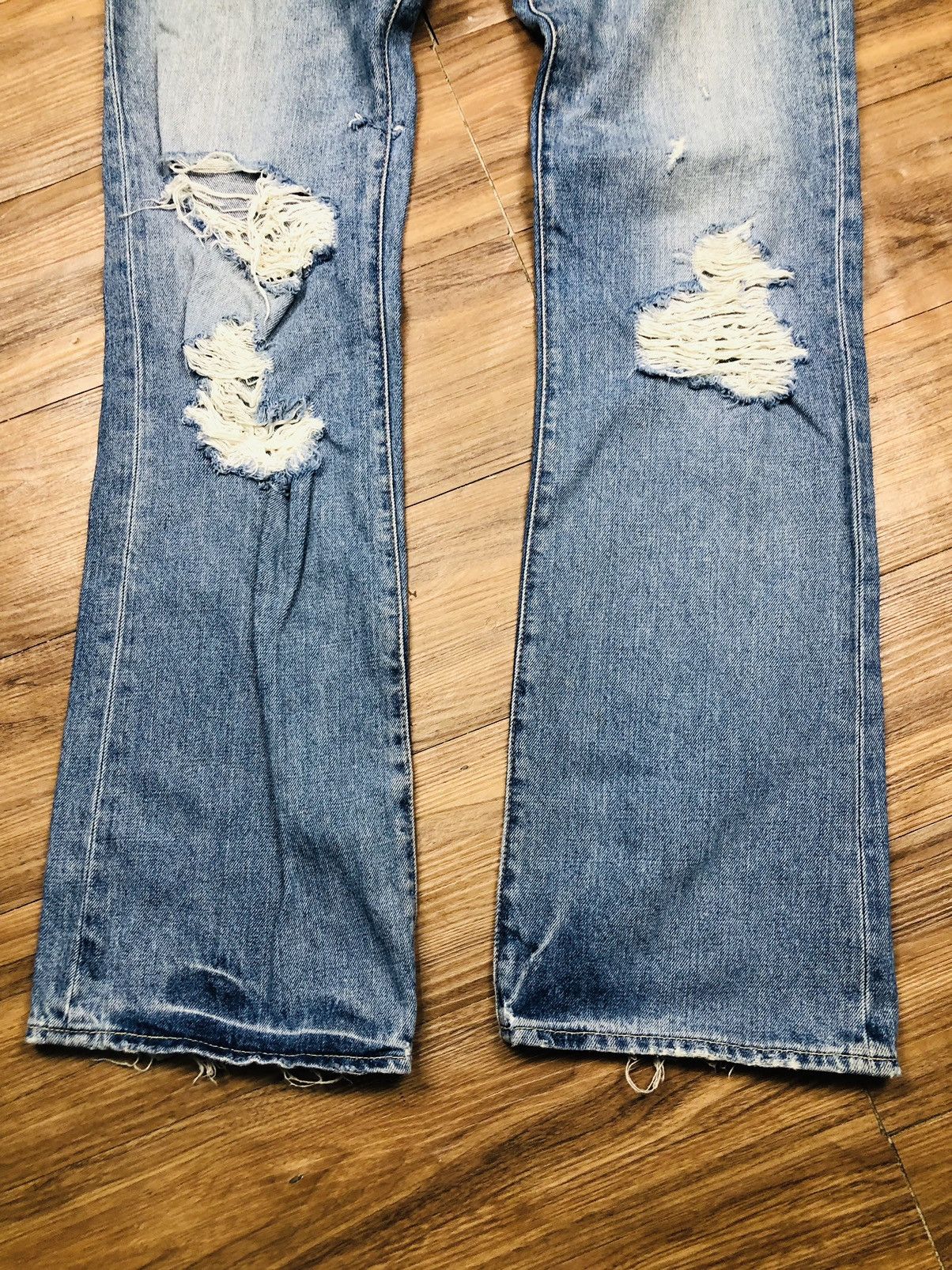 Abercrombie & Fitch Abercrombie & Fitch Distressed Jeans (33) Size US 34 / EU 50 - 4 Thumbnail