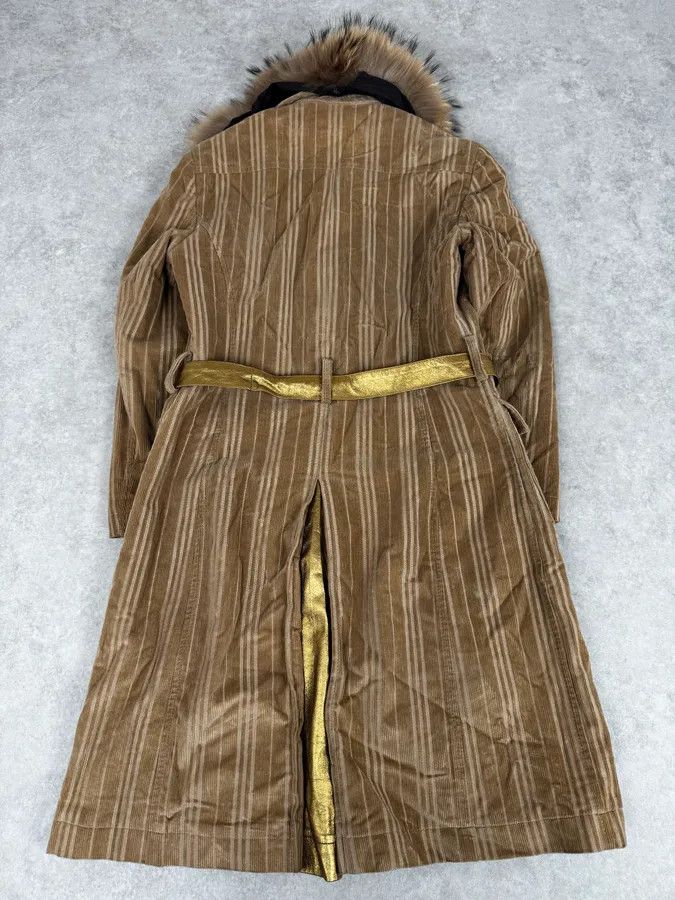 Dolce & Gabbana 2000s Dolce & Gabbana Fur Collar Beige Corduroy Long Jacket Size S / US 4 / IT 40 - 4 Thumbnail