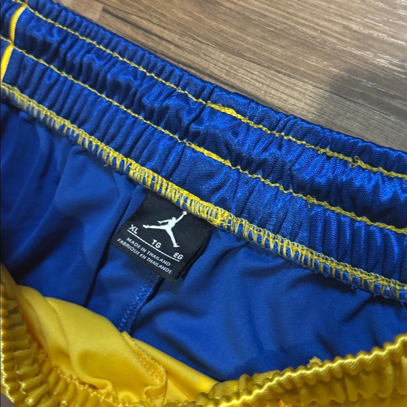 Jordan Brand Y2K Jordan Laney Silky Dazzle Shimmer Shorts Size US 32 / EU 48 - 6 Thumbnail