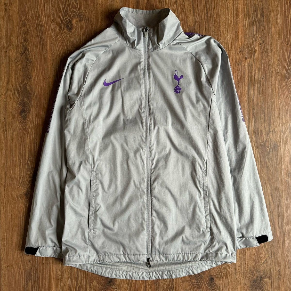 Nike Nike Tottenham 18-19 Hotspur Woven Jacket Football Soccer Size US L / EU 52-54 / 3 - 1 Thumbnail