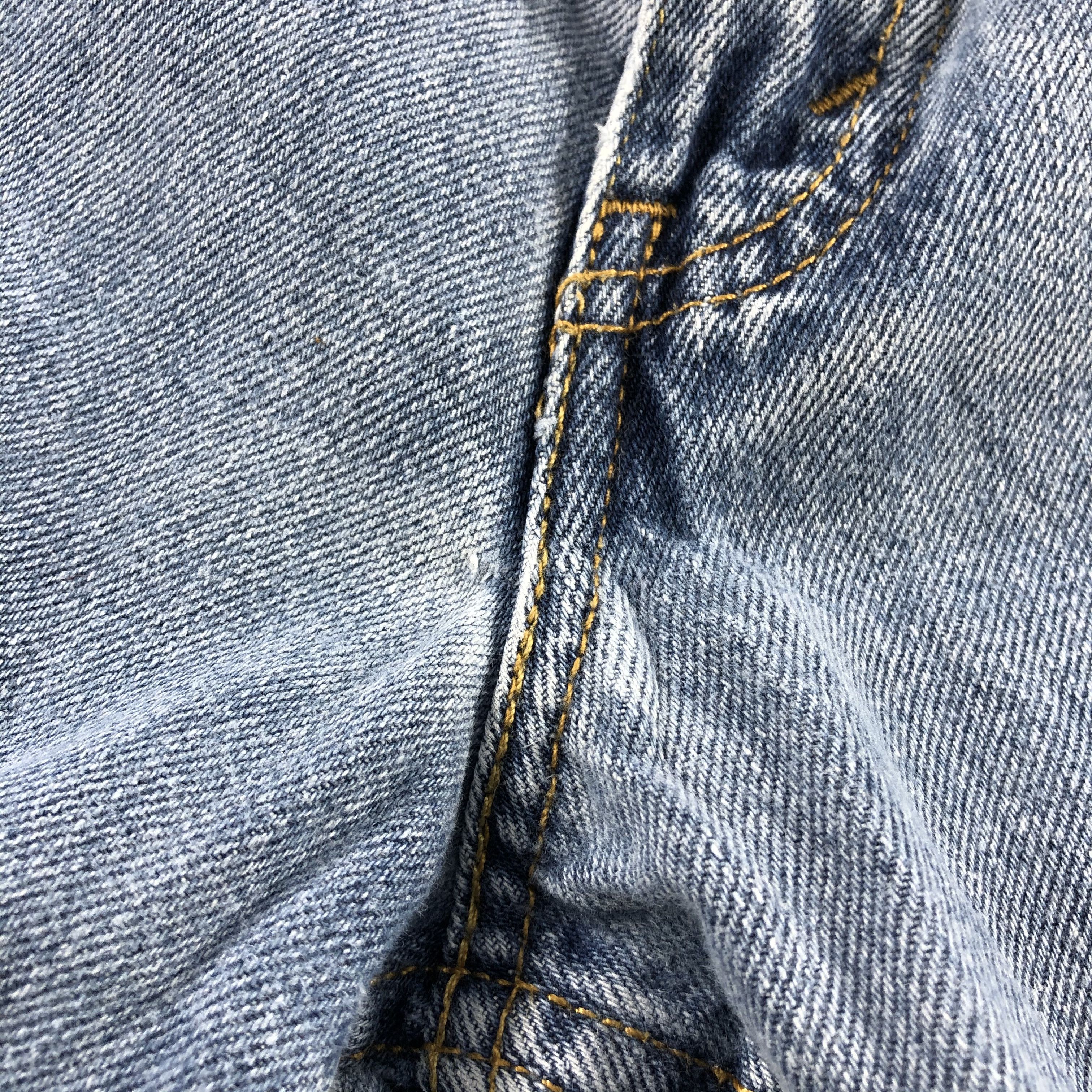 Levi's × Vintage Vintage Blue Wash Levis 550 Jeans-JM2876 Size US 39 - 14 Thumbnail