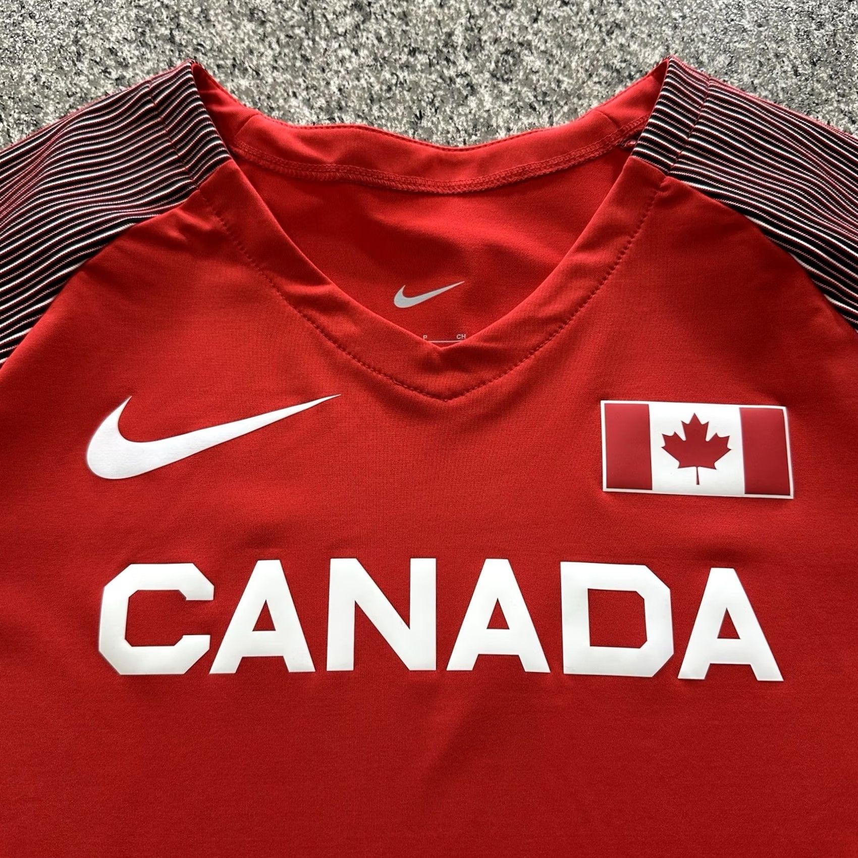 Nike Nike Pro Elite Team Canada Jersey Mens Small Short Sleeve T-Shirt Red USA 90s Running Track & Field Pro Elite Mens Shirt Size US S / EU 44-46 / 1 - 2 Thumbnail