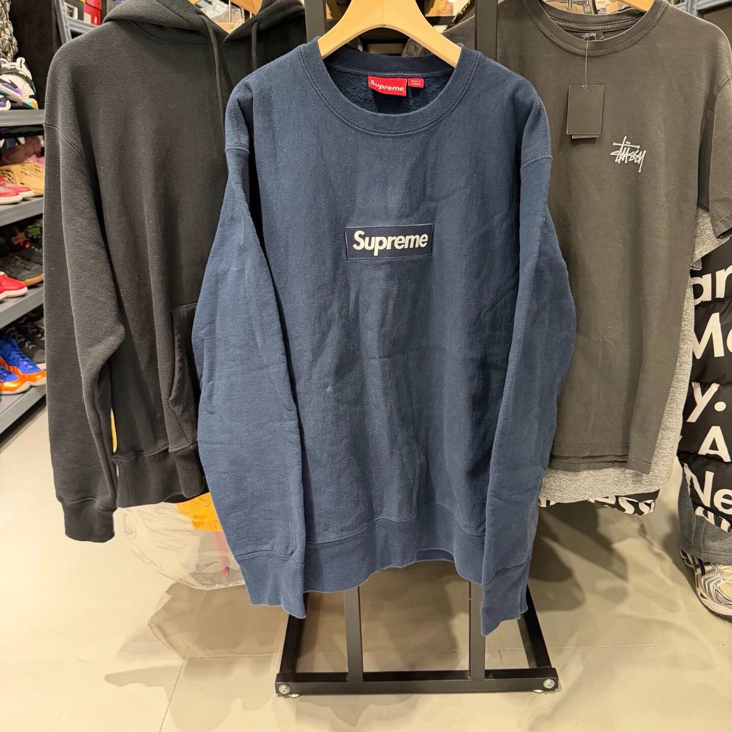 Supreme Supreme Box Logo Blue Sweatshirt Size US L / EU 52-54 / 3 - 1 Thumbnail