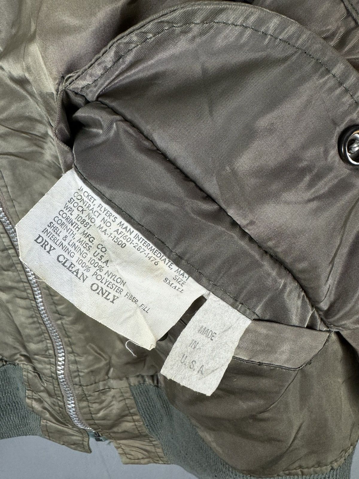 Vintage VINTAGE MA-1 MILITARY STYLE FLIGHT BOMBER JACKET Size US S / EU 44-46 / 1 - 9 Thumbnail