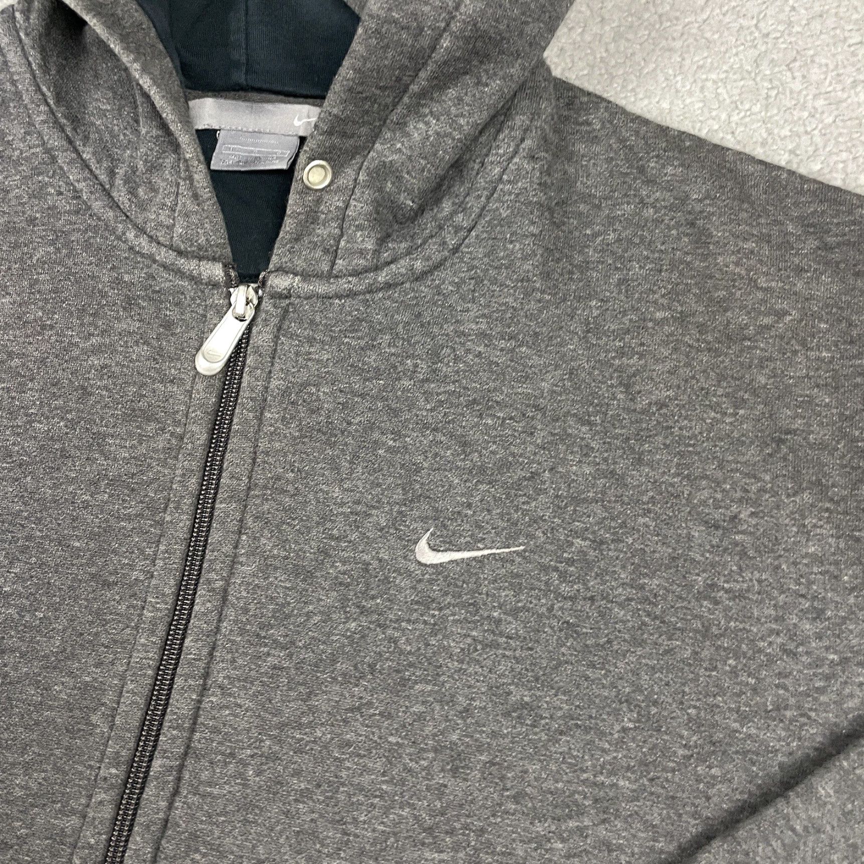 Nike VINTAGE Nike Hoodie Mens L Sweatshirt Swoosh Embroidered Chest Logo Zip Up Graphic Print, Gray, Regular, Pullover, Sports USA Vintage Theme, Men Size US L / EU 52-54 / 3 - 3 Thumbnail