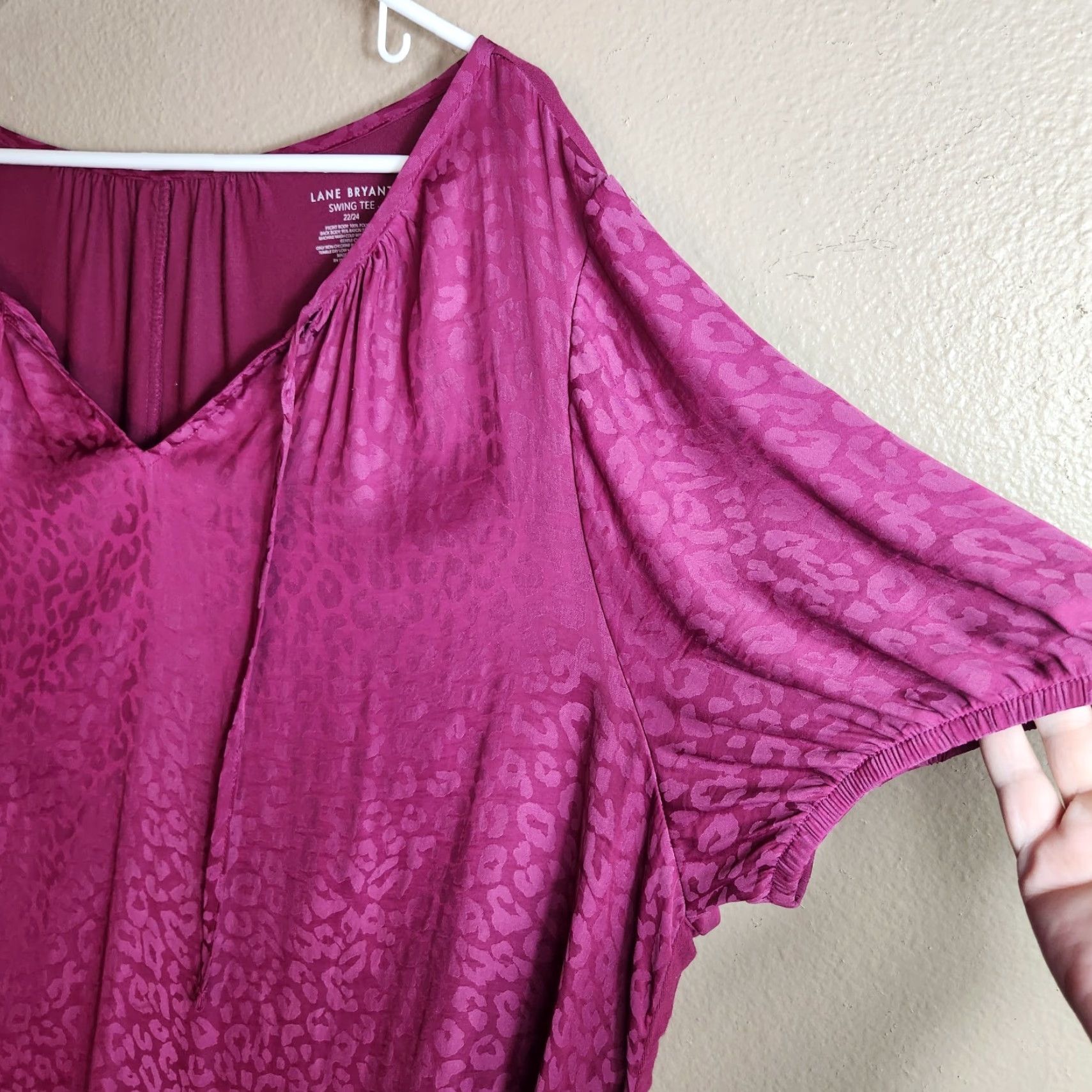 Vintage Lane Bryant Womens |22/24| Magenta Pink Leopard Print Swing Tee Blouse Shirt Pullover V-Neck Puff Sleeve Plus Size 3X Womens Size XXL / US 16-18 / IT 52-54 - 4 Thumbnail