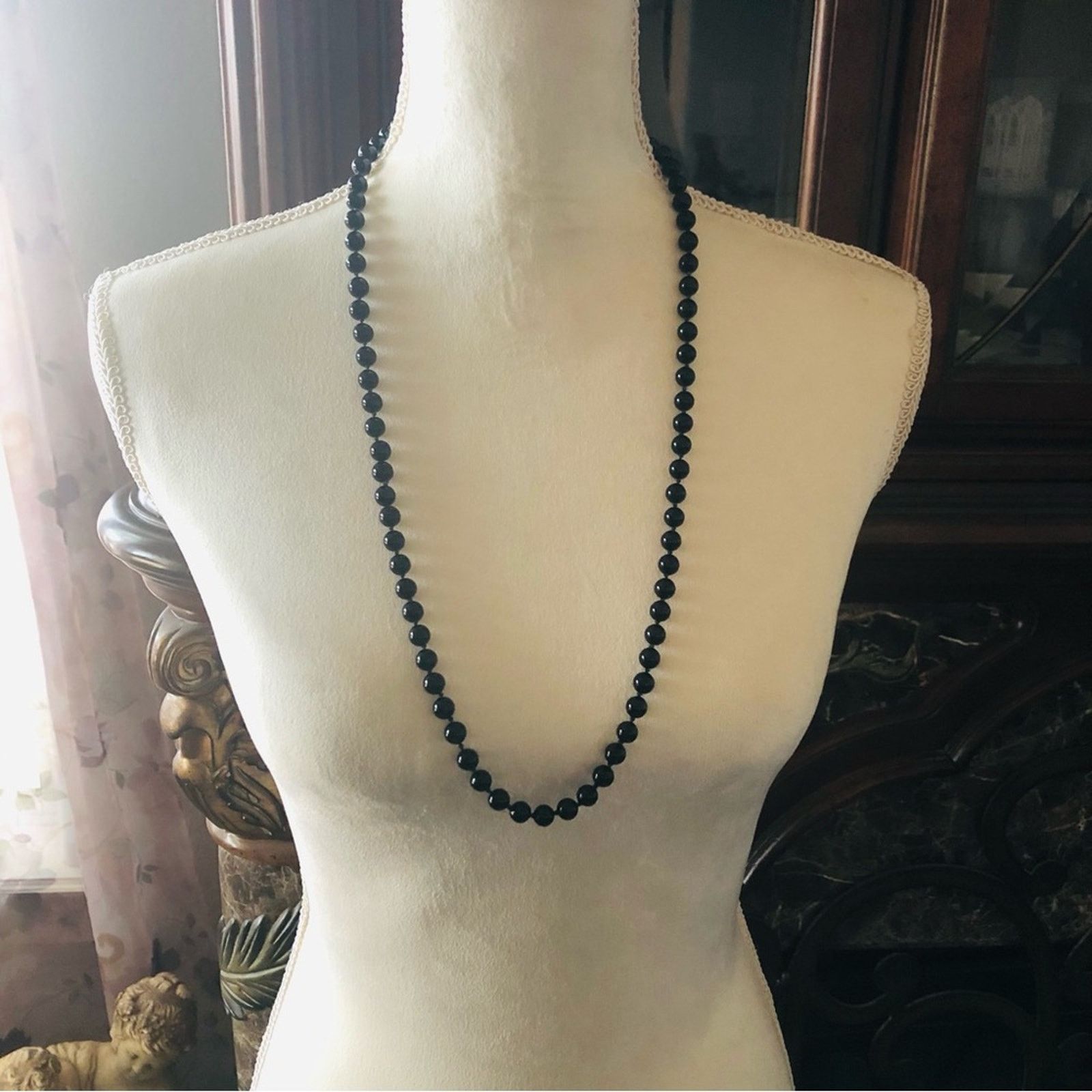 Vintage Vintage 70s-80s hand knotted black glass bead necklace Size ONE SIZE - 5 Thumbnail