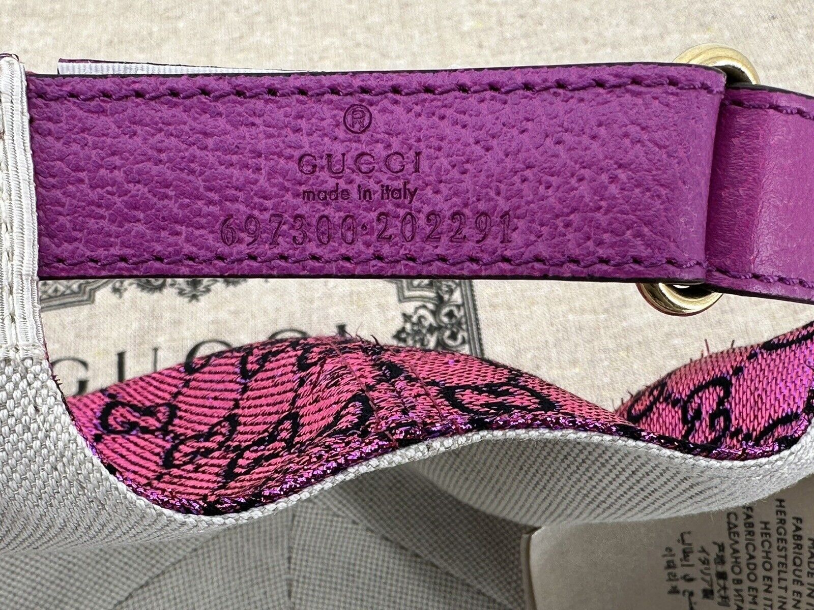 Gucci New Gucci Cal Size-M-57cm Size ONE SIZE - 9 Thumbnail