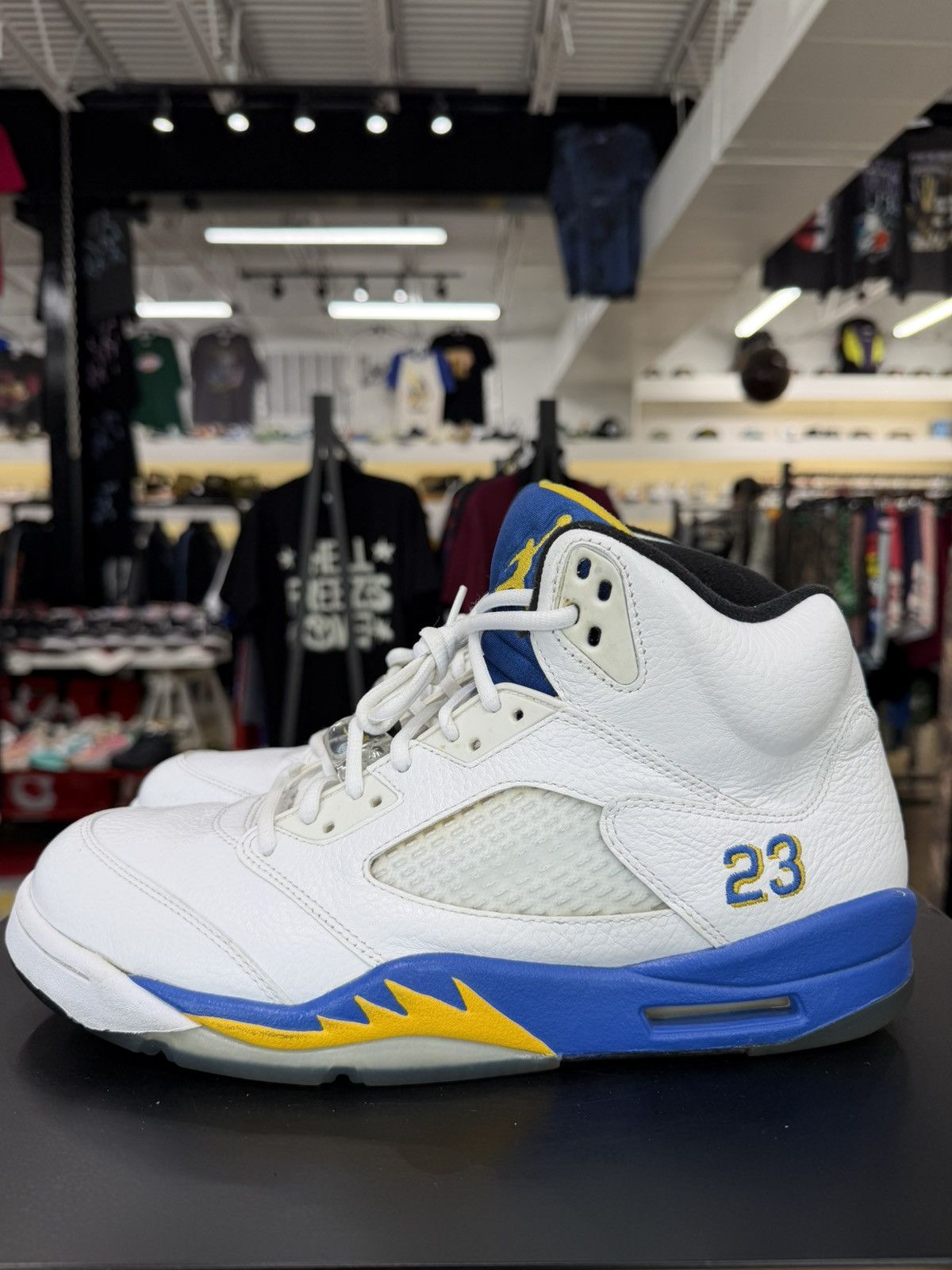 Jordan Brand Air Jordan 5 Laney Size 11 (2013) Size US 11 / EU 44 - 7 Thumbnail