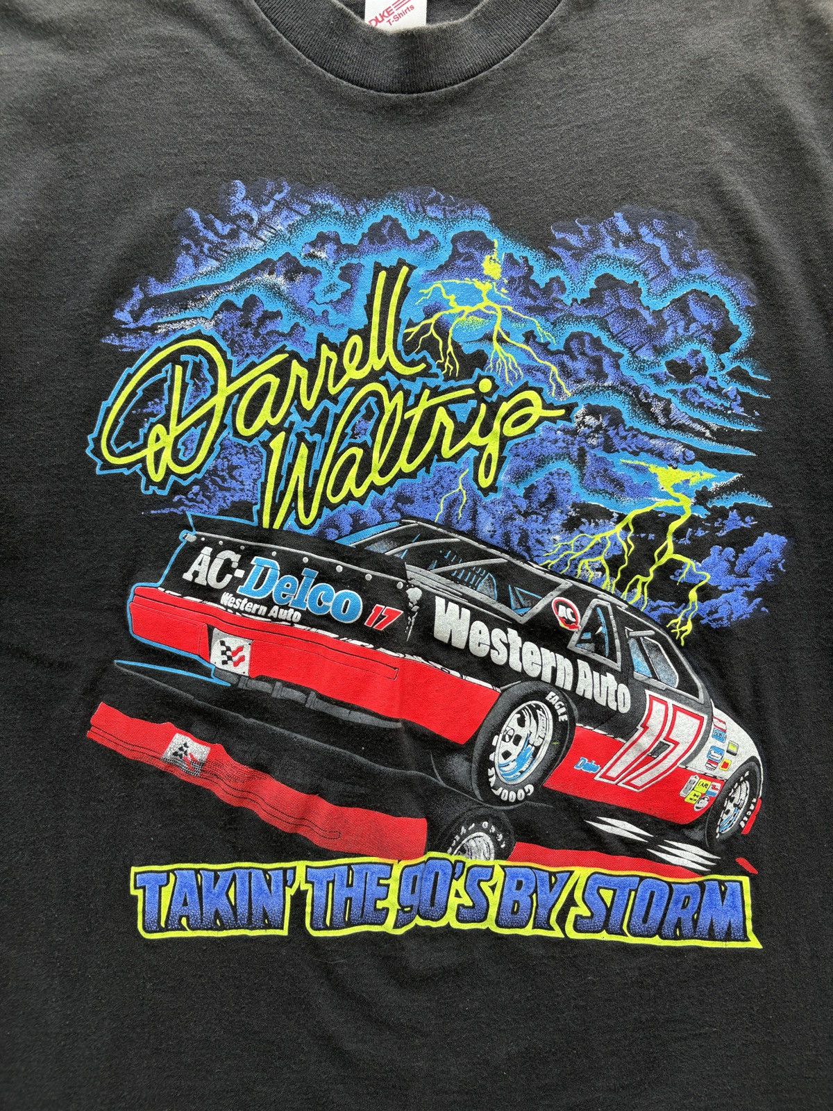Vintage Vintage 90s Darrell Waltrip Lightning Graphic Tee Size US L / EU 52-54 / 3 - 2 Thumbnail