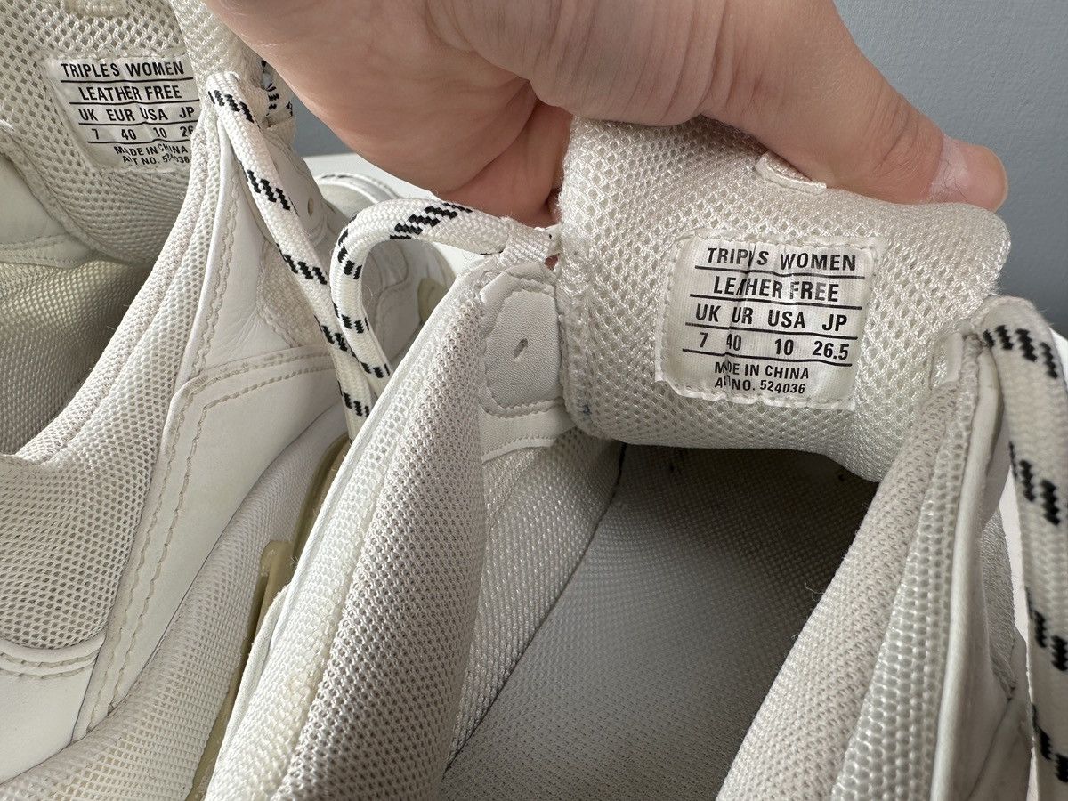 Balenciaga BALENCIAGA Triple S Women’s Sneakers White EU 40 Unisex Size US 10 / IT 40 - 12 Thumbnail