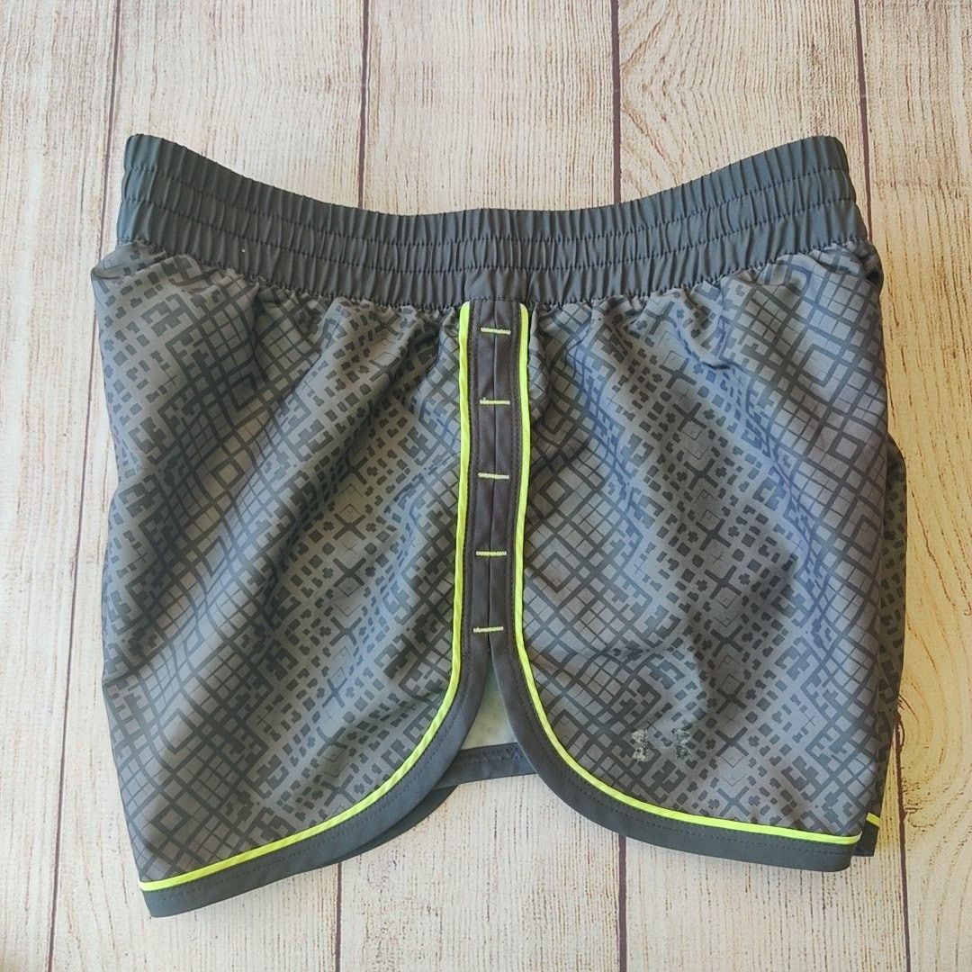 Under Armour Under Armour Great Escape Printed Running Shorts sz S Size 27" / US 4 / IT 40 - 3 Thumbnail