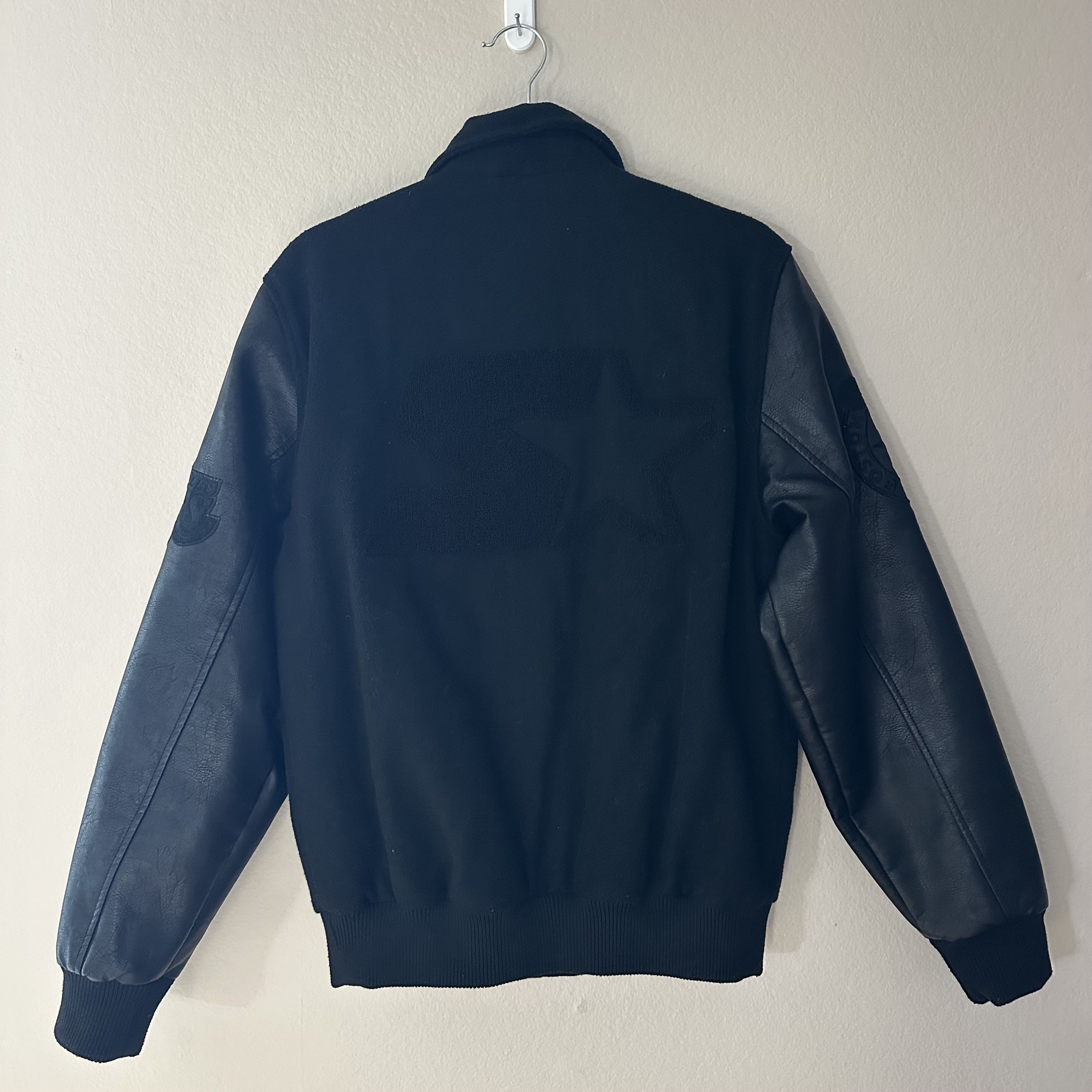 Starter Starter UO Exclusive Tonal Patch NBA Varsity Jacket Size US S / EU 44-46 / 1 - 5 Thumbnail