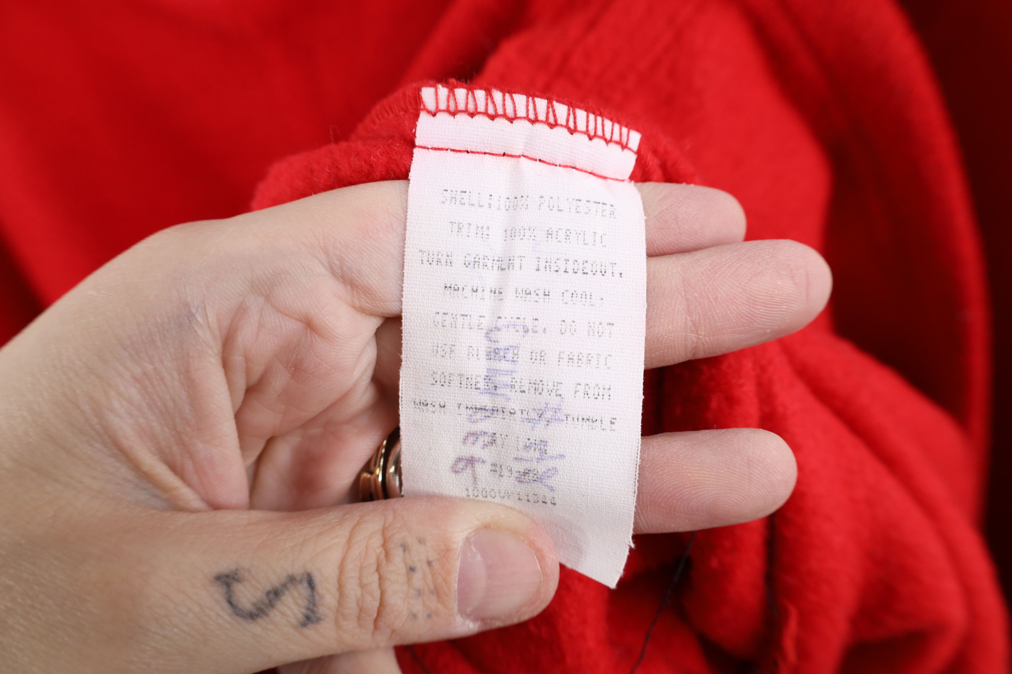 Vintage Vintage 90s University Basketball Fleece Jacket Red USA Size US L / EU 52-54 / 3 - 10 Thumbnail