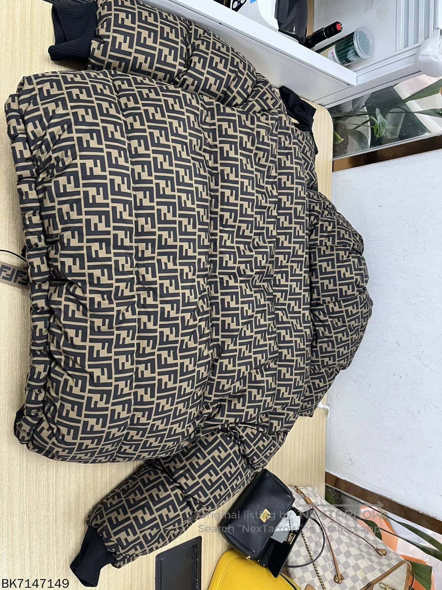 Fendi Fendi Reversible Color Block Puffer Jacket. Size US M / EU 48-50 / 2 - 4 Thumbnail
