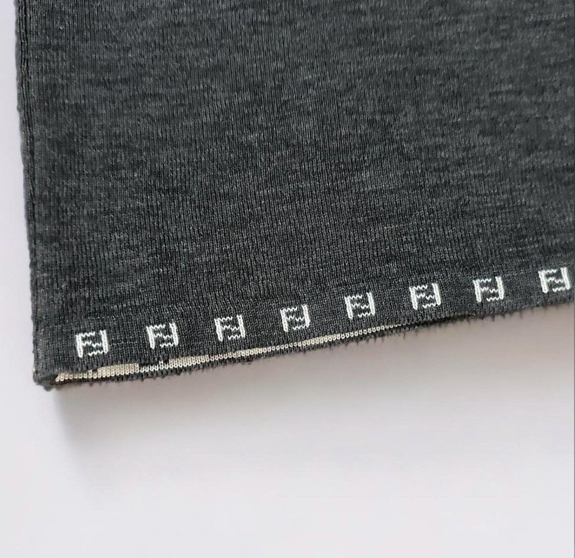 Fendi Fendi knit short sleeve Size M / US 6-8 / IT 42-44 - 2 Thumbnail