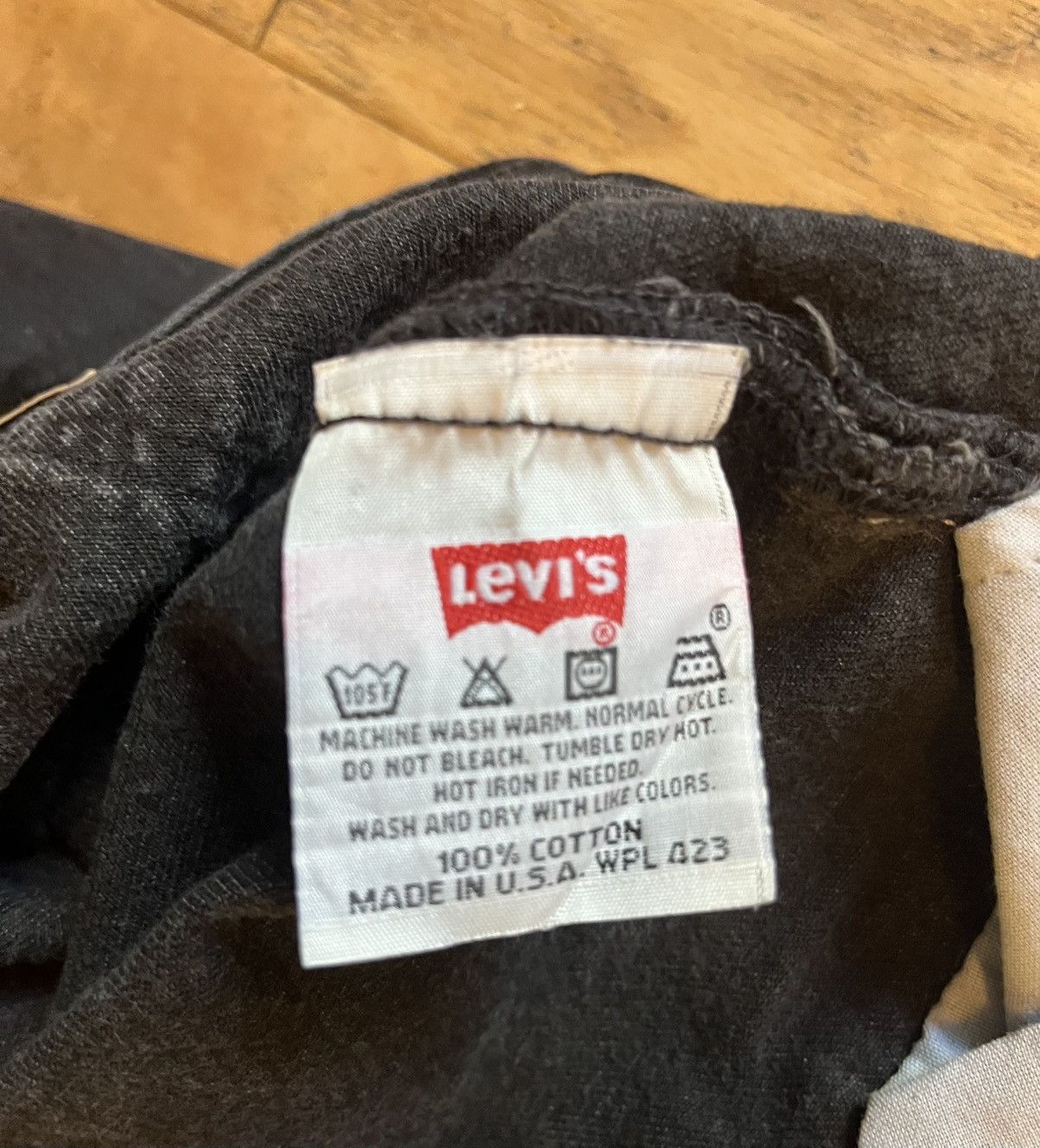 Levi's Vintage Clothing Vintage Black Levi’s 501’s Denim Jeans Batwing Made In USA Size US 29 - 3 Thumbnail