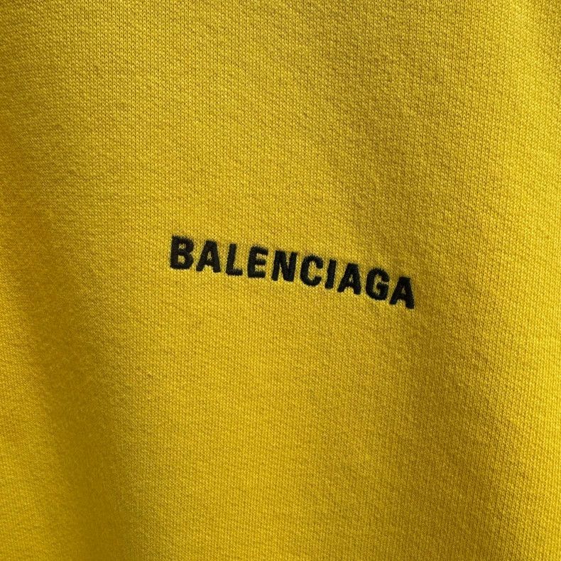 Balenciaga Balenciaga Yellow Chest Classic Letter Logo Hooded Sweatsh Size US S / EU 44-46 / 1 - 4 Thumbnail