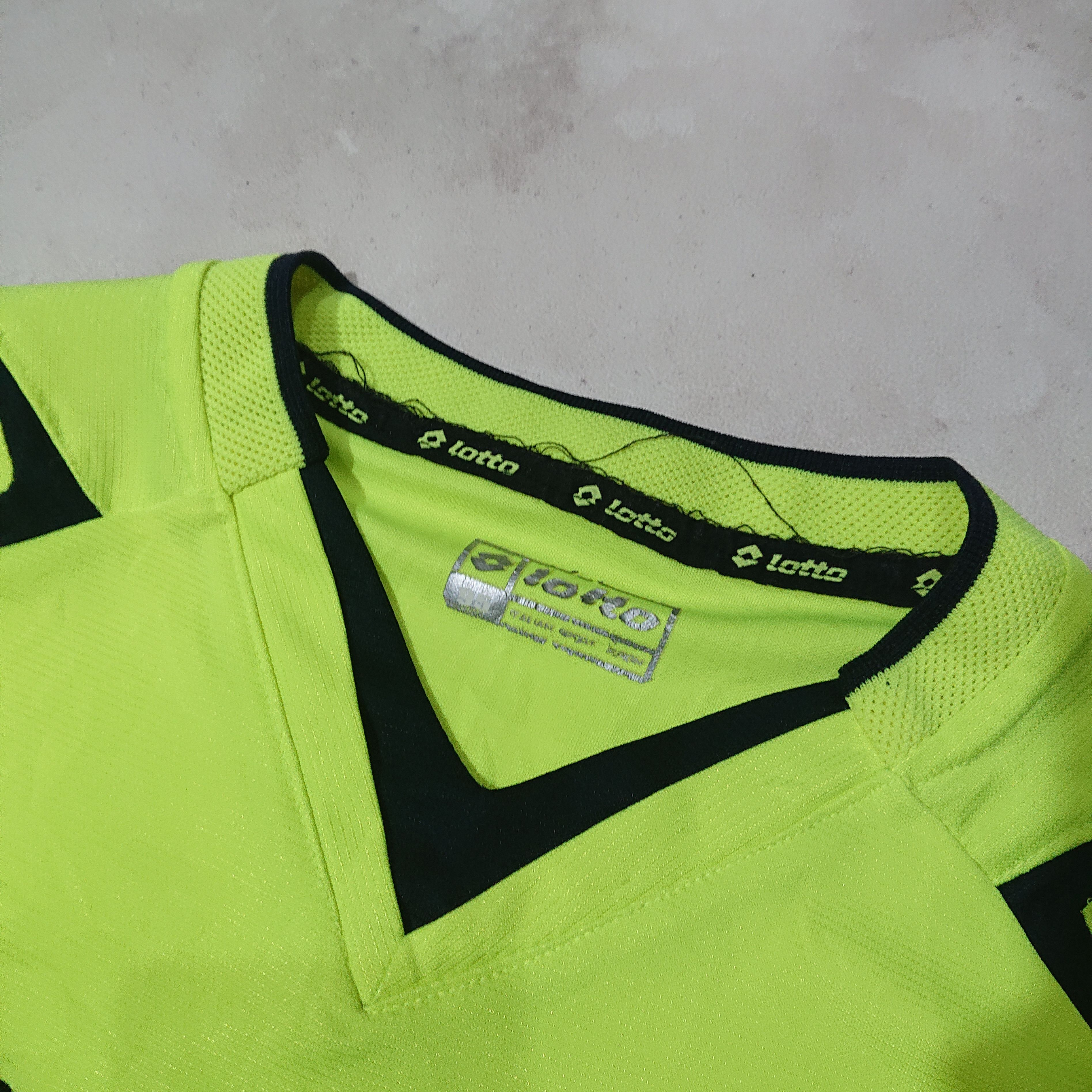 Lotto Sport Vintage Lotto Size US M / EU 48-50 / 2 - 4 Thumbnail