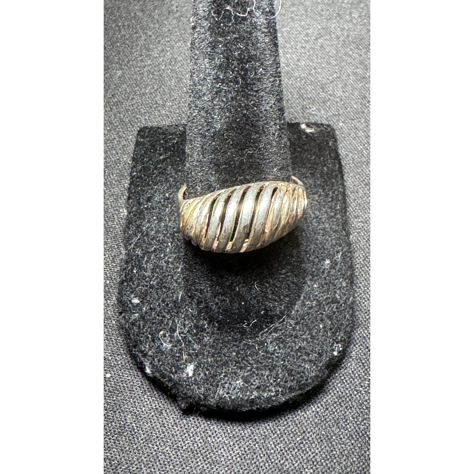 Other Vintage 925 Silver Modernist Wave Dome Ring Size 8 Size ONE SIZE - 2 Thumbnail