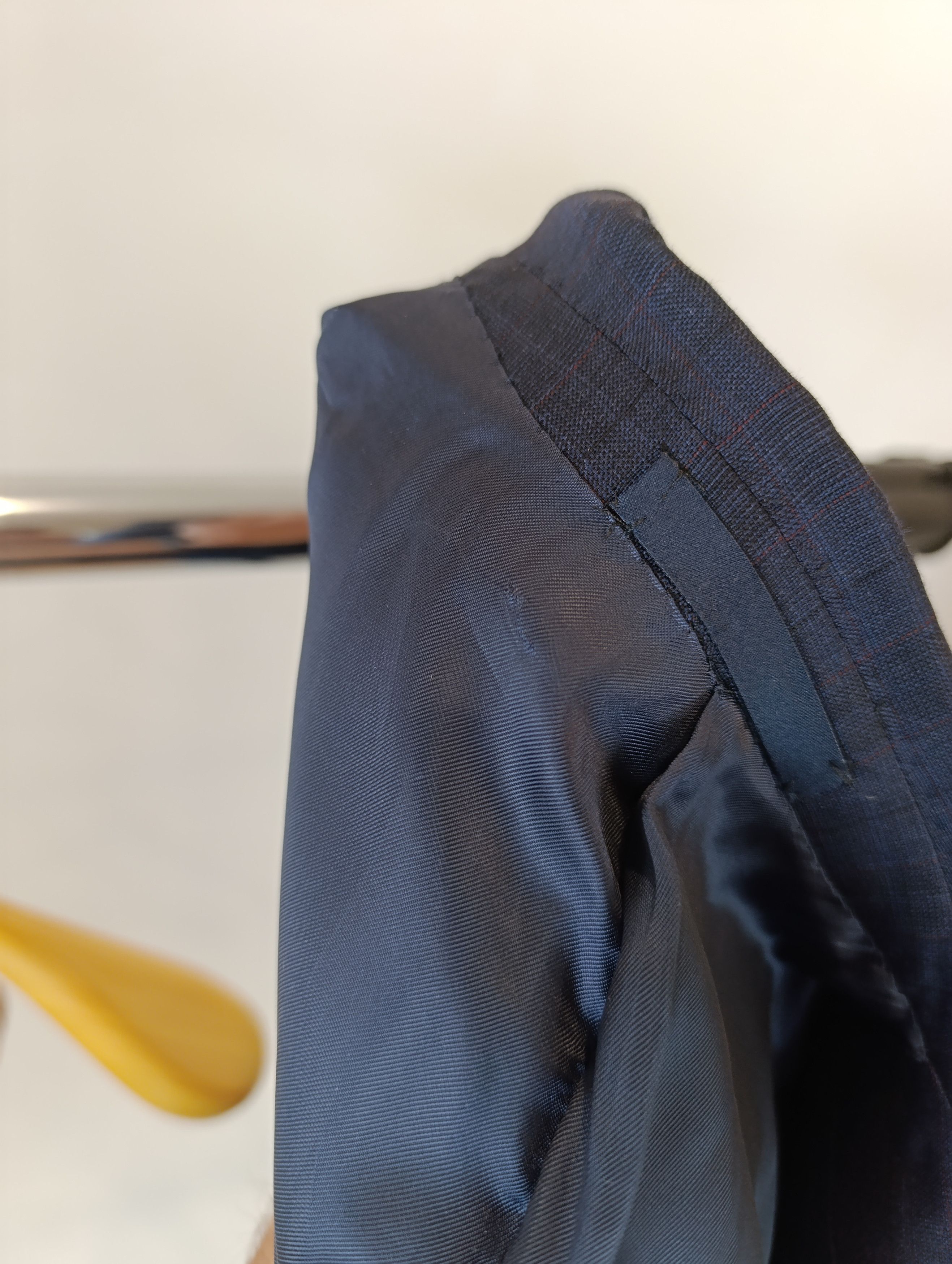 Caruso RAFFAELE CARUSO SUIT BY LORO PIANA TASMANIAN SUPER 150 WOOL Size 48R - 16 Thumbnail