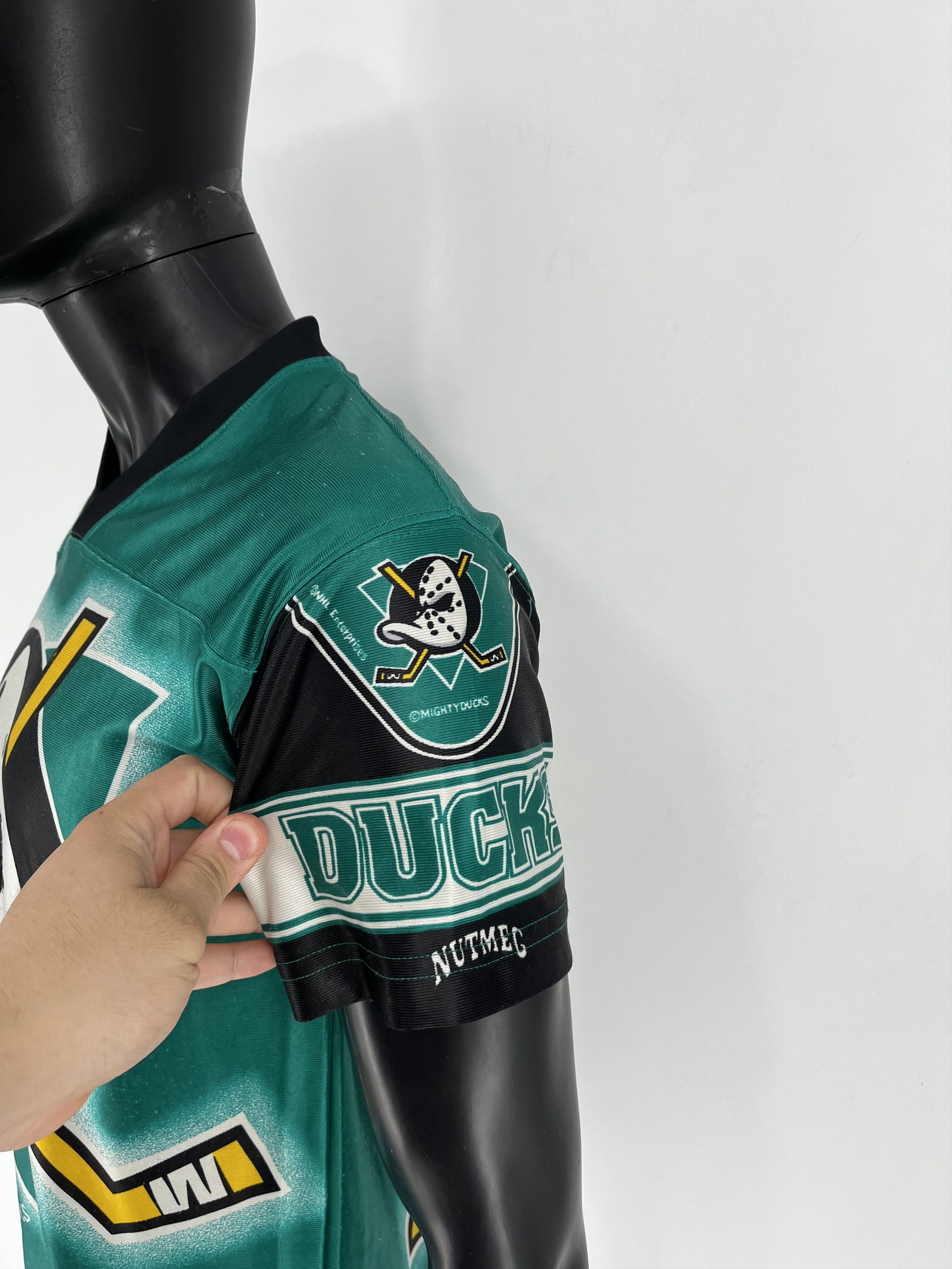 NHL × Nutmeg × Vintage Vintage Mighty Ducks Anaheim Nutmeg Jersey NHL Size US S / EU 44-46 / 1 - 9 Thumbnail