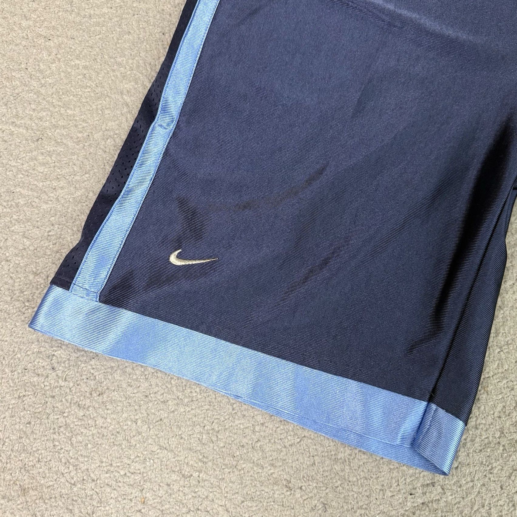 Nike **Vintage Nike Basketball Shorts Mens XL Blue Y2K Lebron** User: **Vintage Nike Mens Basketball Shorts XL Blue Y2K Lebron** Size US 36 / EU 52 - 3 Thumbnail