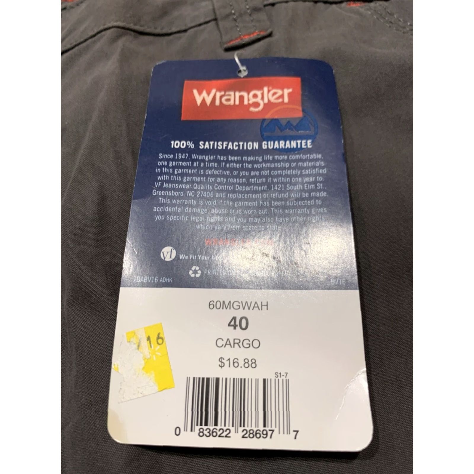 Wrangler WRANGLER Performance Hybrid Cargo Shorts Gray Men’s Size 40 Outdoor Casual Size US 40 / EU 56 - 3 Thumbnail