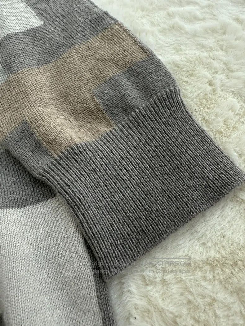 Hermes Hermes Men's Pullover Wool Sweater with Irregular Graphics Size US M / EU 48-50 / 2 - 5 Thumbnail