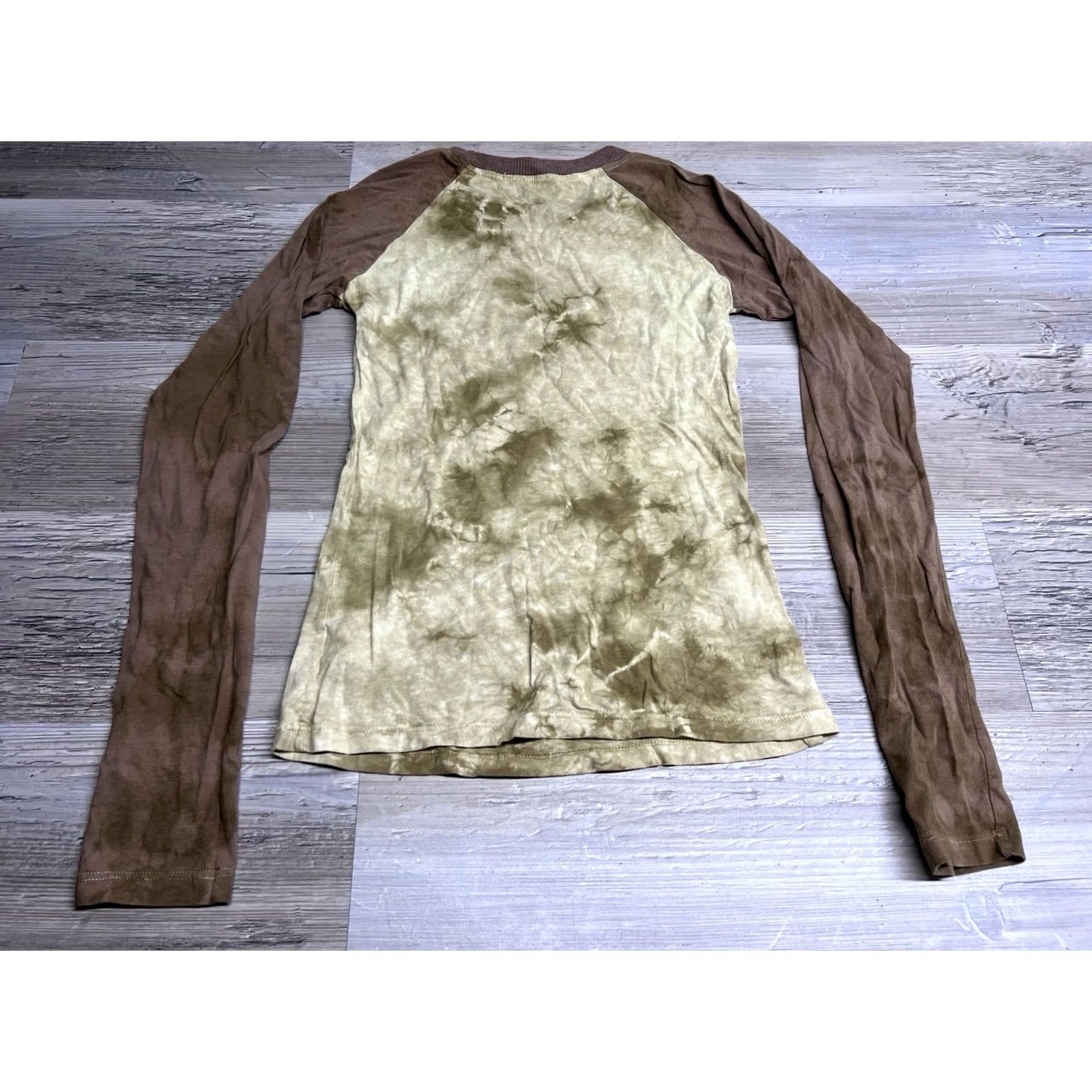 Buffalo David Bitton Buffalo David Bitton Womens Long Sleeve Raglan T-Shirt Cloud Dye Beige XS Size XS / US 0-2 / IT 36-38 - 2 Thumbnail