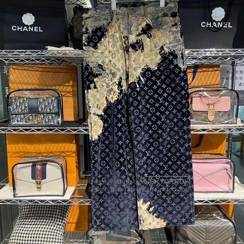 Louis Vuitton Louis Vuitton Fire Cloud Full Print Flocked Jeans Size US 32 / EU 48 - 1 Thumbnail