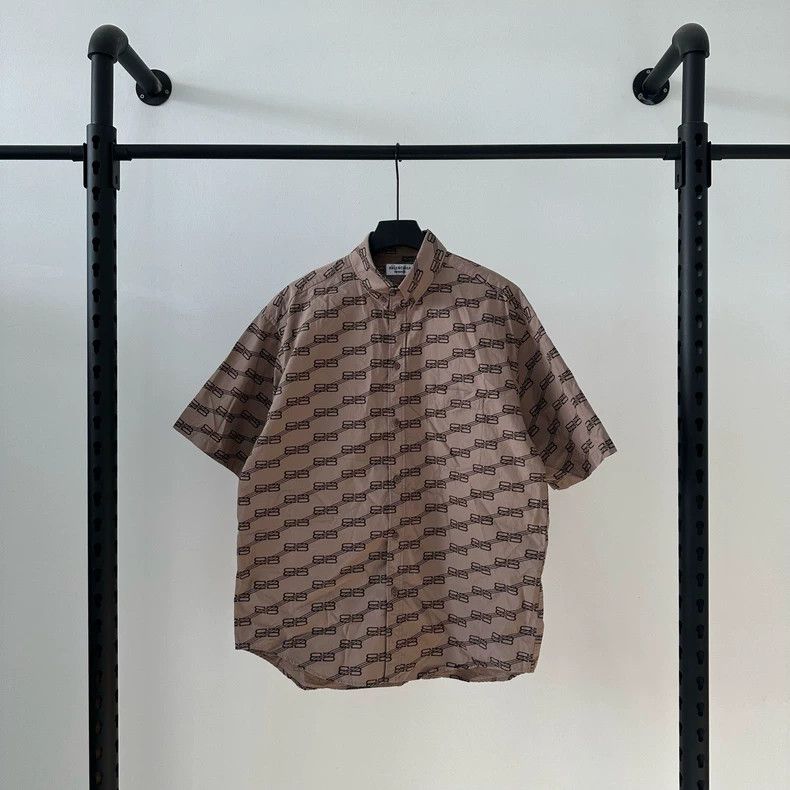 Balenciaga Balenciaga FW22 BB MONOGRAM Full Print Short Sleeve Shirt 2 Size XS / US 0-2 / IT 36-38 - 1 Thumbnail