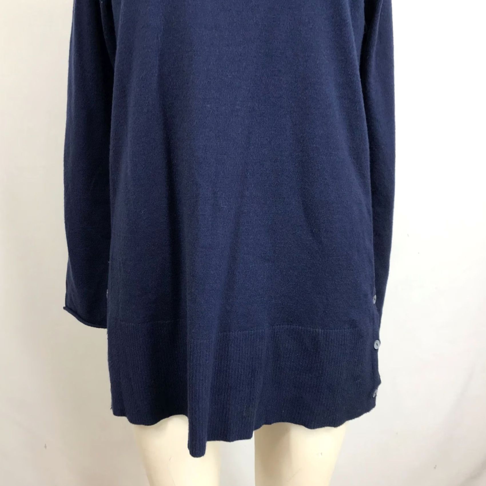 Soft Surroundings SOFT SURROUNDINGS WOMEN'S XS NAVY LONG SLEEVE ROUND NECK SHIRT Sweater Tunic Casual Knit Regular Womens XS Navy Blue Size XS / US 0-2 / IT 36-38 - 3 Thumbnail