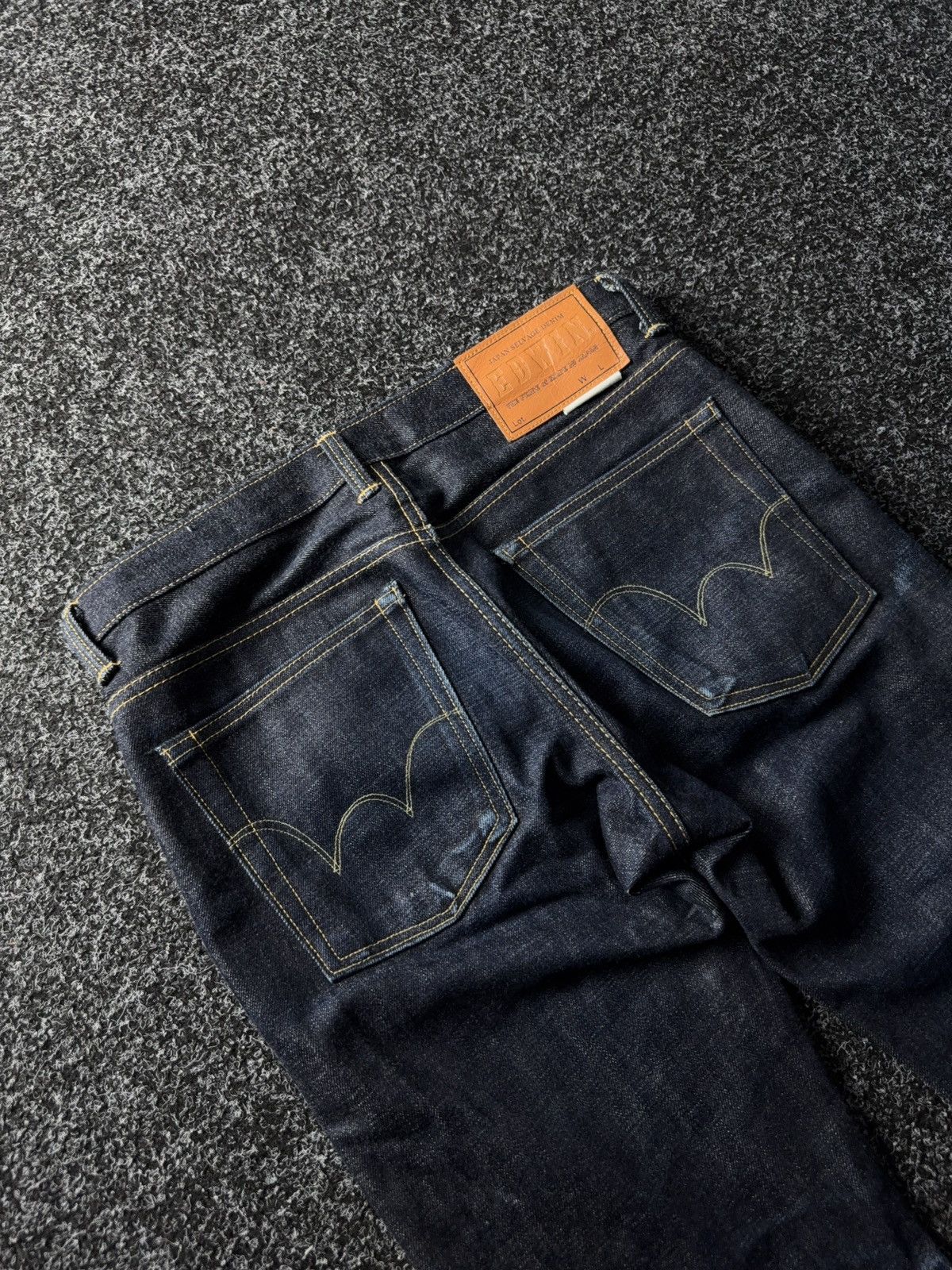 Edwin 00 Vintage Edwin Japan Selvedge Raw Denim Jeans Size US 30 / EU 46 - 13 Thumbnail