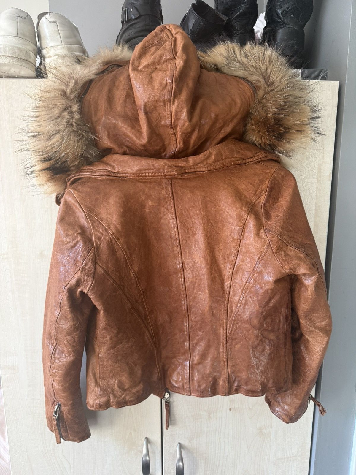 GOA GOA Vintage Leather Jacket w/ fur hood Size S / US 4 / IT 40 - 2 Thumbnail