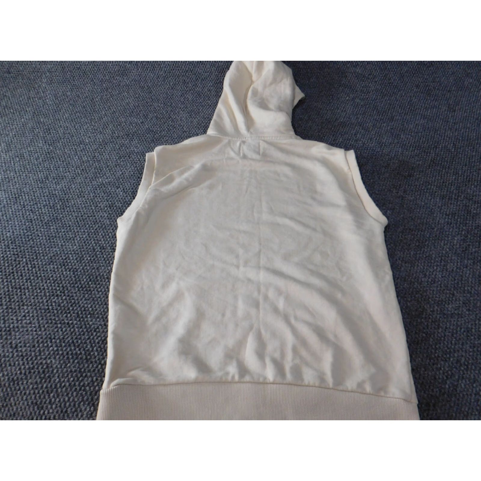 Zara Zara Hoodie Mens Medium Beige Pullover Knit Zip Pockets Zipper Regular Short description: Good condition but there are blemishes lower front portion Size US M / EU 48-50 / 2 - 7 Thumbnail