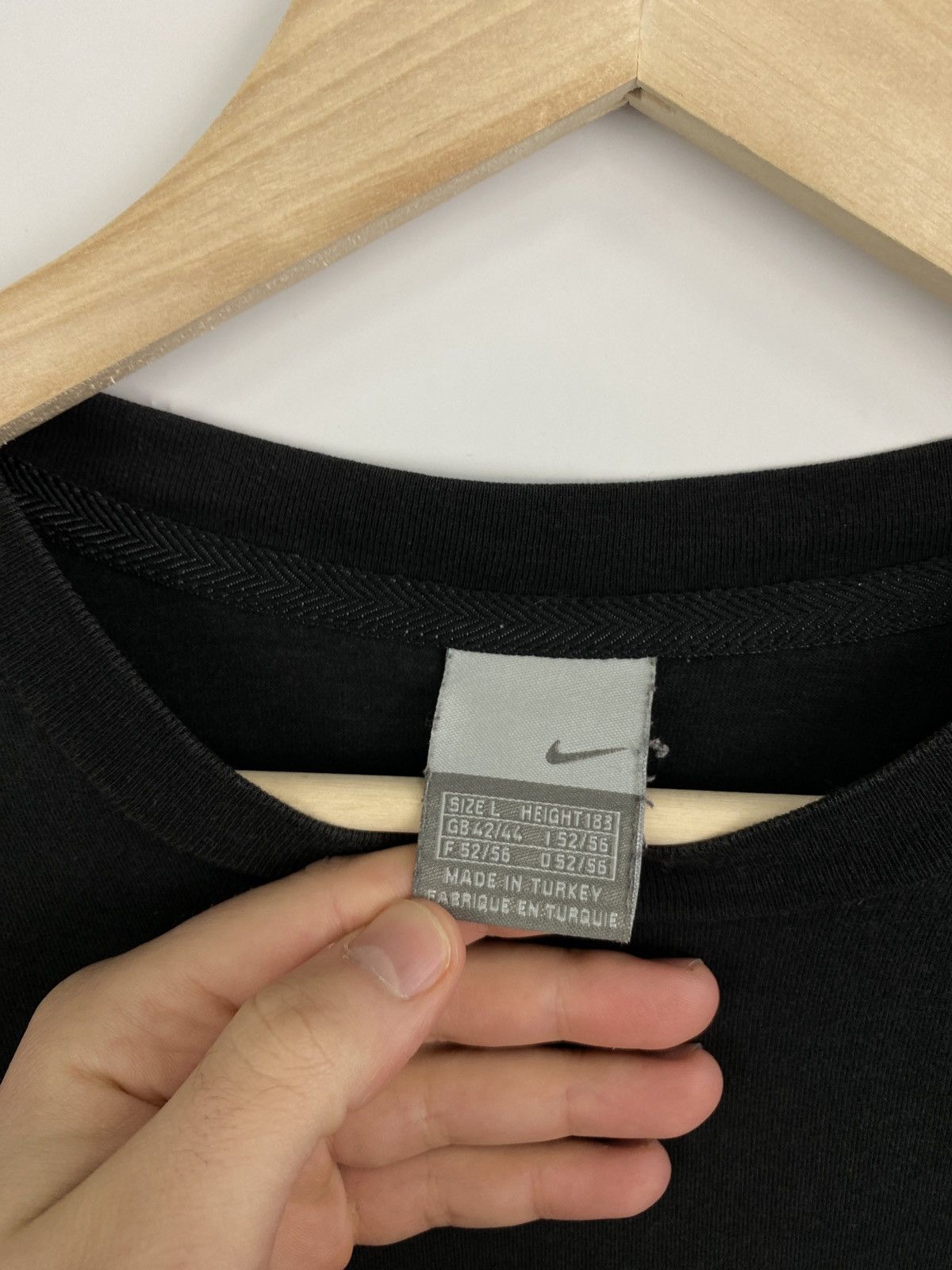 Nike 🏈🇺🇸 Vintage 90s Nike Football T-Shirt Rare Retro Hype Y2K Size US L / EU 52-54 / 3 - 5 Thumbnail