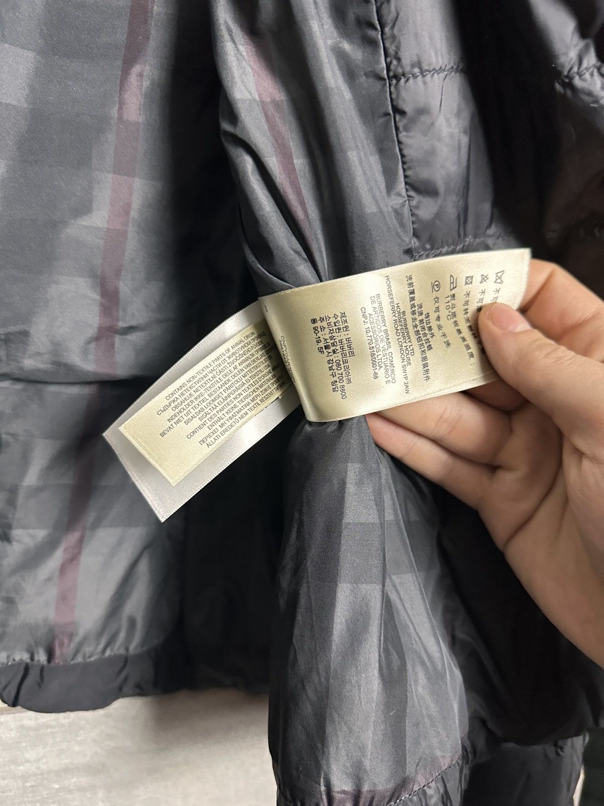 Burberry Burberry Brit Cropped Bomber Jacket Size L / US 10 / IT 46 - 10 Thumbnail